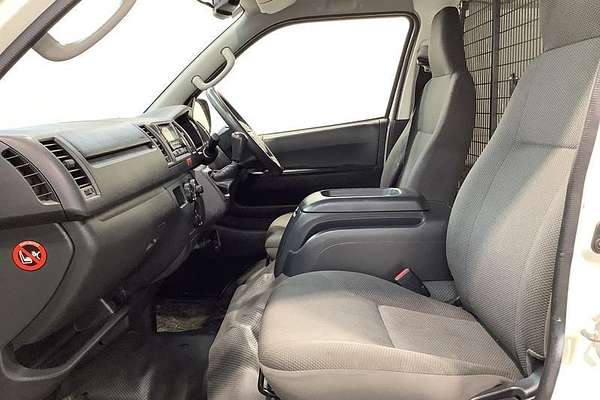 2016 Toyota Hiace TRH201R LWB