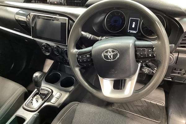 2020 Toyota Hilux SR GUN126R 4X4