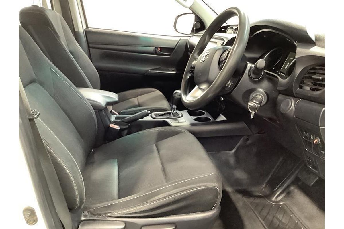 2020 Toyota Hilux SR GUN126R 4X4