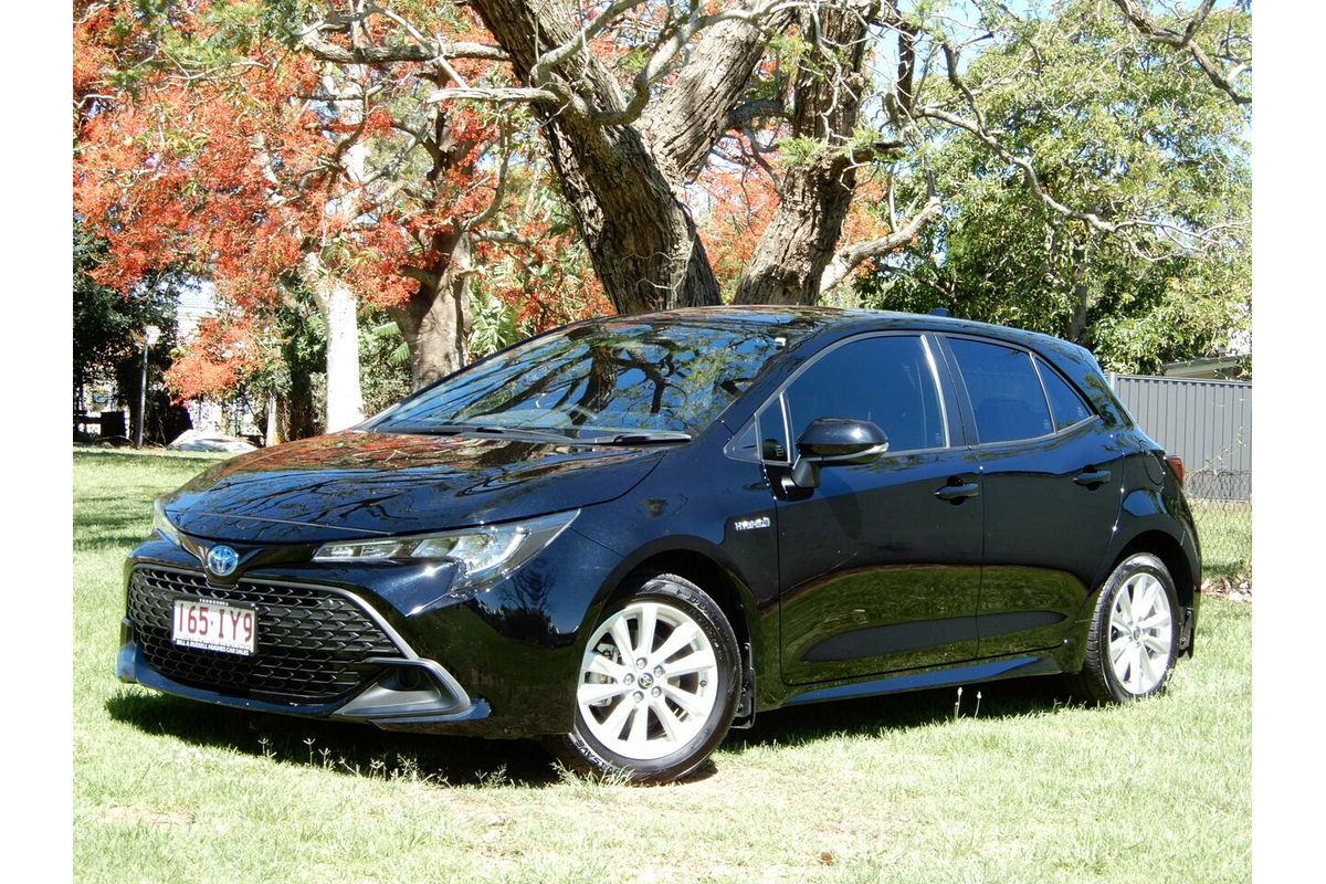 2023 Toyota Corolla SX Hybrid ZWE219R