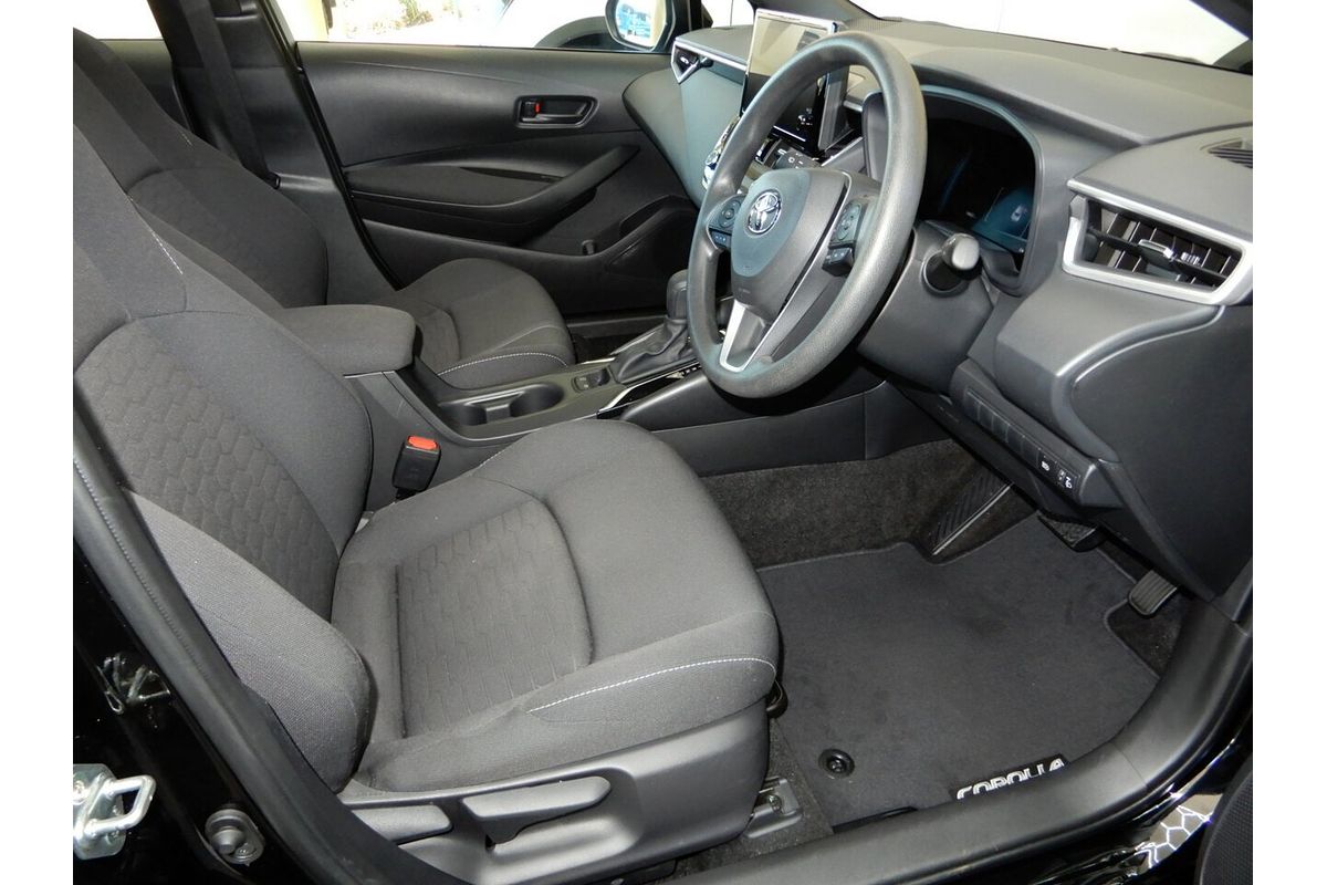 2023 Toyota Corolla SX Hybrid ZWE219R