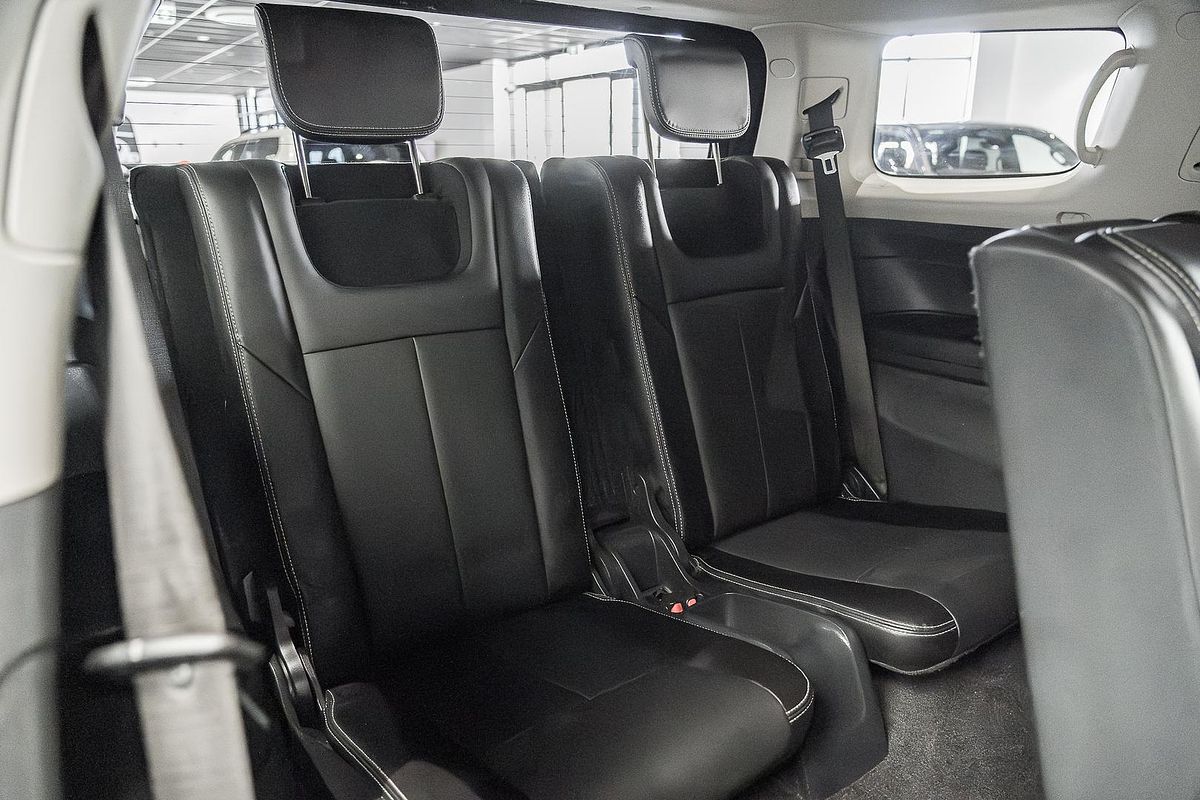 2019 Isuzu MU-X LS-T