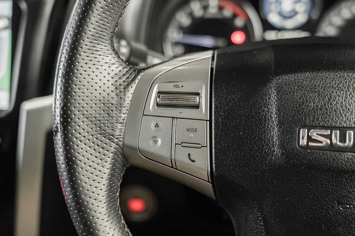 2019 Isuzu MU-X LS-T