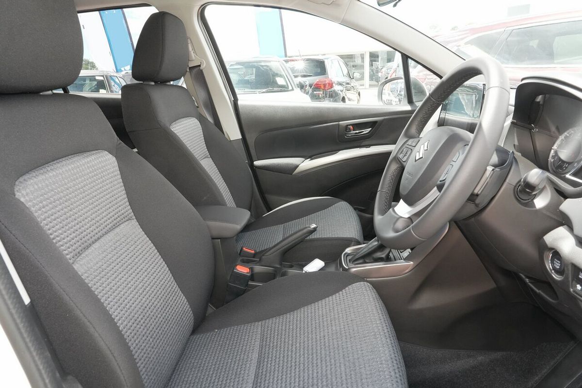 2024 Suzuki S-Cross JYB