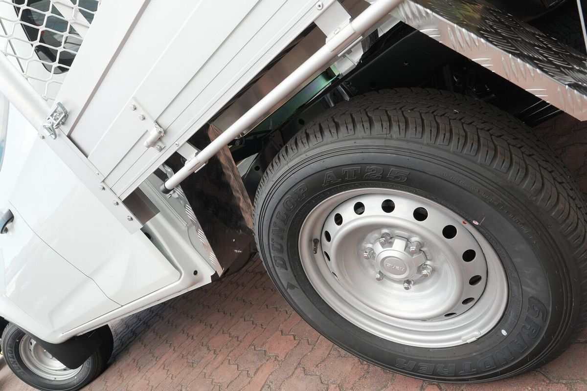 2025 Isuzu D-MAX SX High Ride Rear Wheel Drive