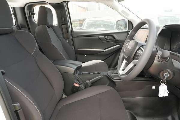 2025 Isuzu D-MAX SX High Ride Rear Wheel Drive