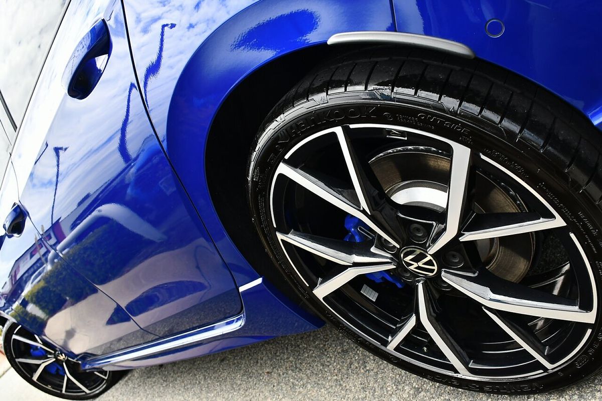 2023 Volkswagen Golf R 8