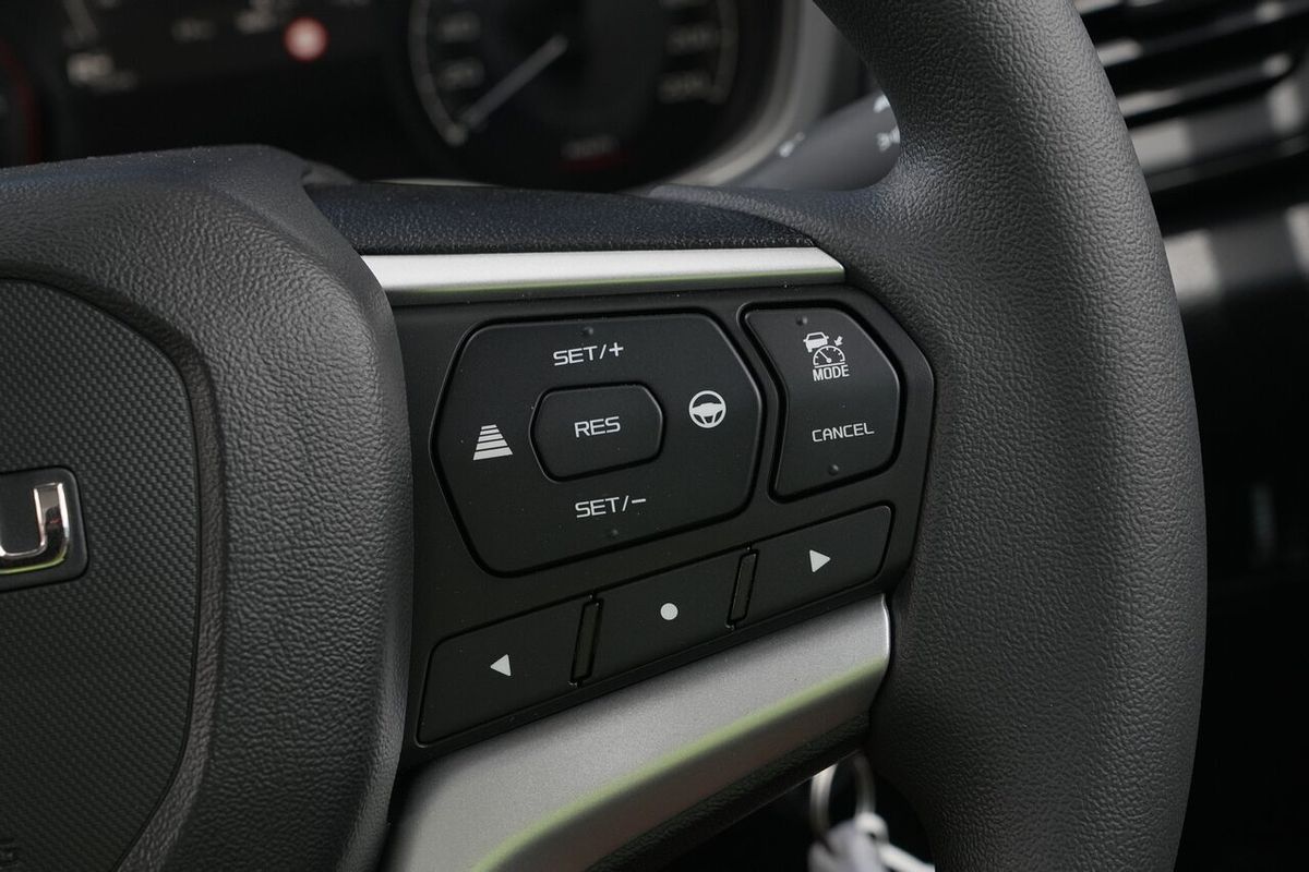 2025 Isuzu D-MAX SX High Ride Rear Wheel Drive