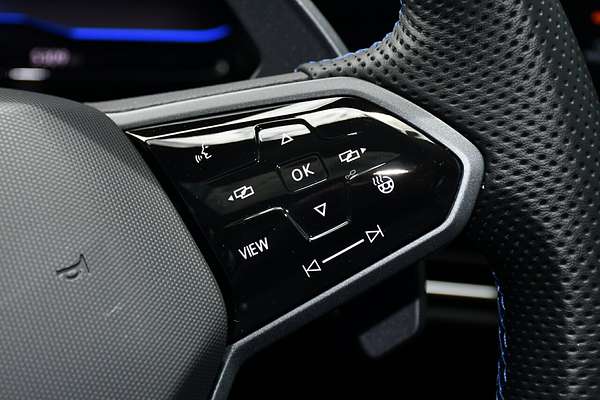 2023 Volkswagen Golf R 8