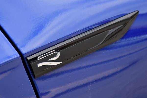 2023 Volkswagen Golf R 8