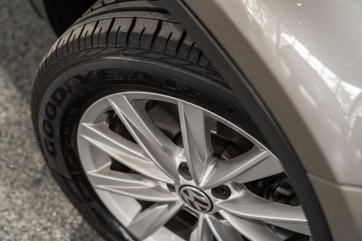 2015 Volkswagen Tiguan 132TSI 5N