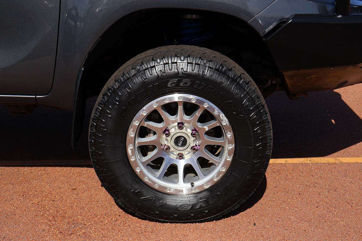 2019 Toyota Hilux SR5 GUN126R 4X4