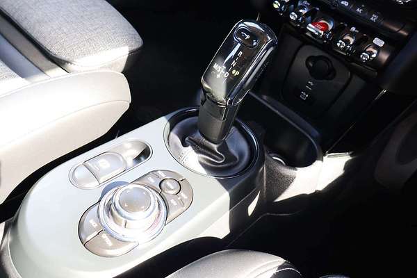 2021 MINI Hatch Cooper Classic F55 LCI-2