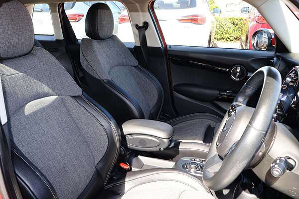 2021 MINI Hatch Cooper Classic F55 LCI-2