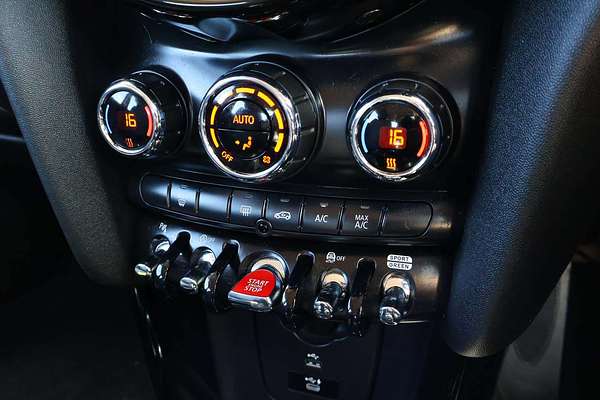 2021 MINI Hatch Cooper Classic F55 LCI-2