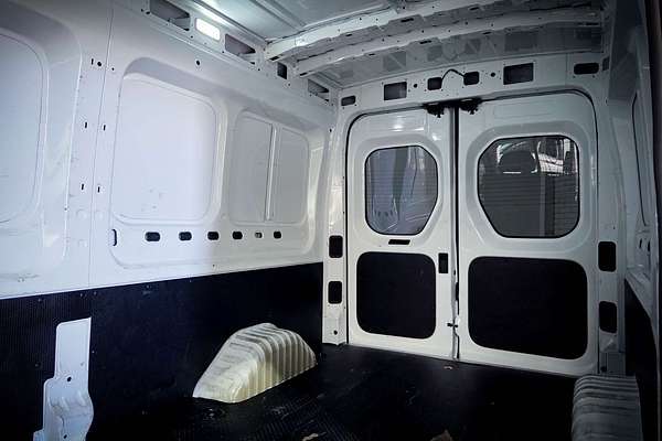 2022 LDV Deliver 9 MWB Mid Roof