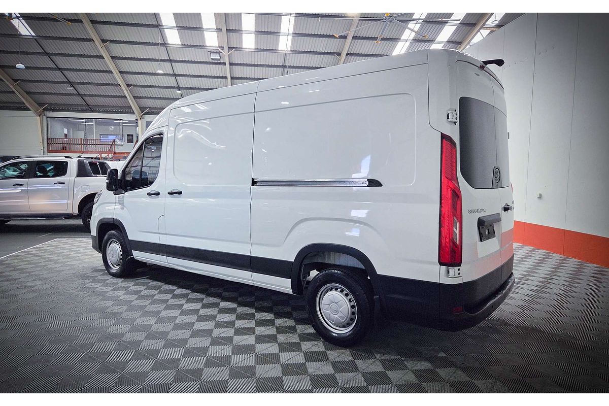 2022 LDV Deliver 9 MWB Mid Roof