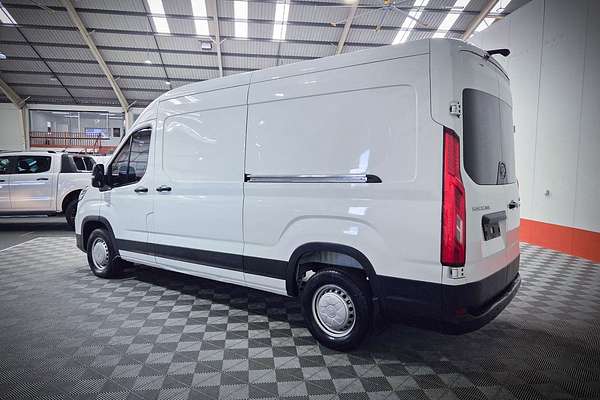 2022 LDV Deliver 9 MWB Mid Roof