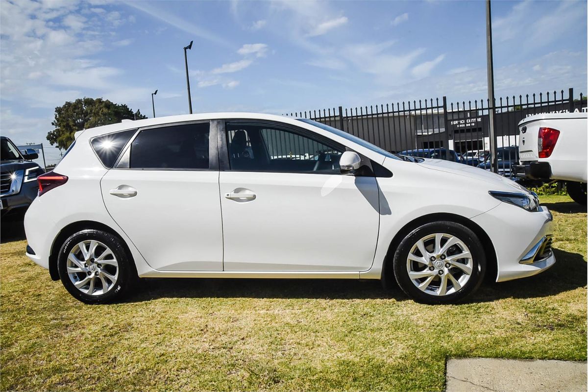 2017 Toyota Corolla Ascent Sport ZRE182R