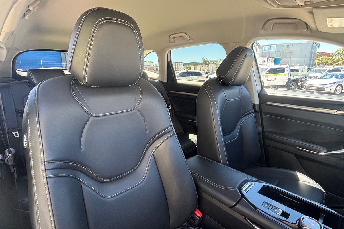 2023 GWM Haval H6 Lux Hybrid B01