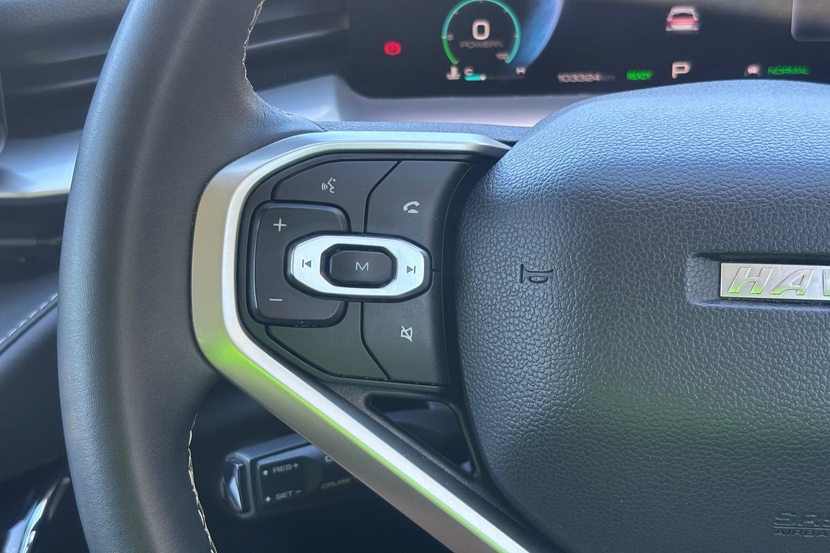 2023 GWM Haval H6 Lux Hybrid B01