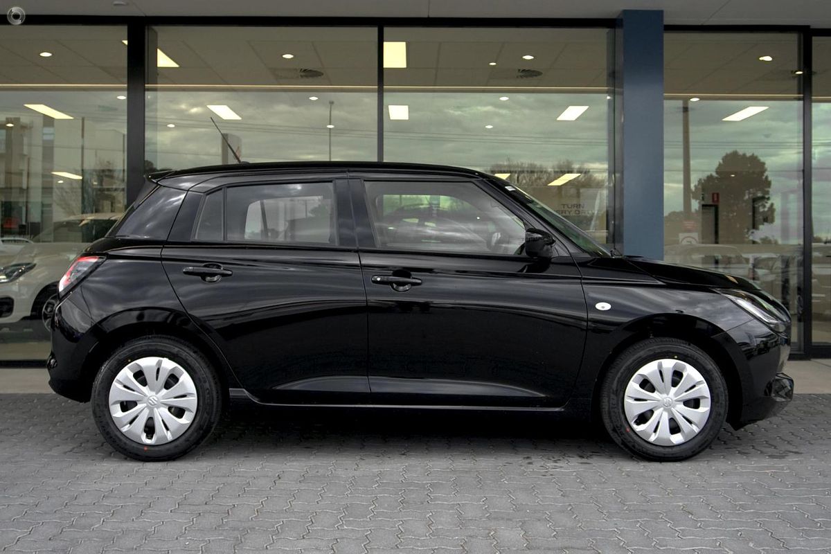 2025 Suzuki Swift Hybrid UZ