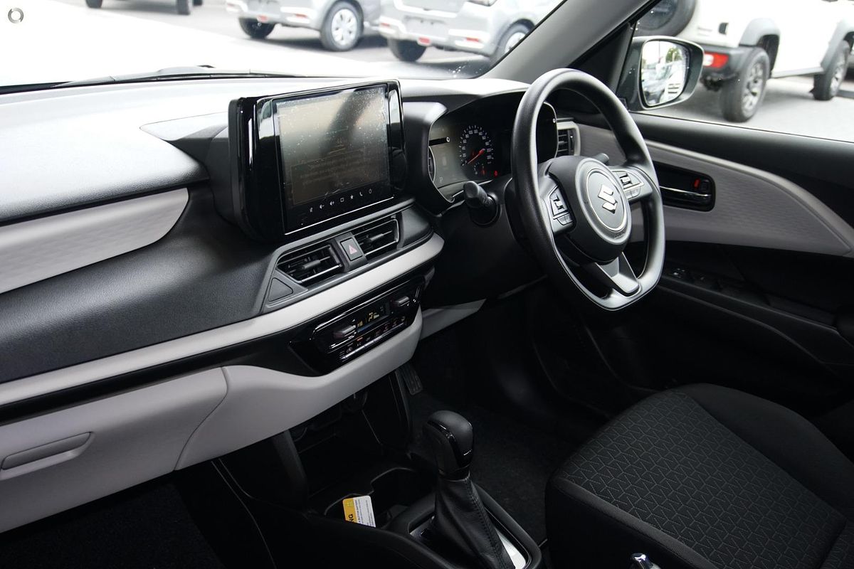 2025 Suzuki Swift Hybrid UZ