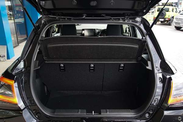 2025 Suzuki Swift Hybrid UZ