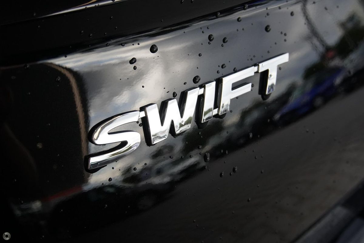 2025 Suzuki Swift Hybrid UZ
