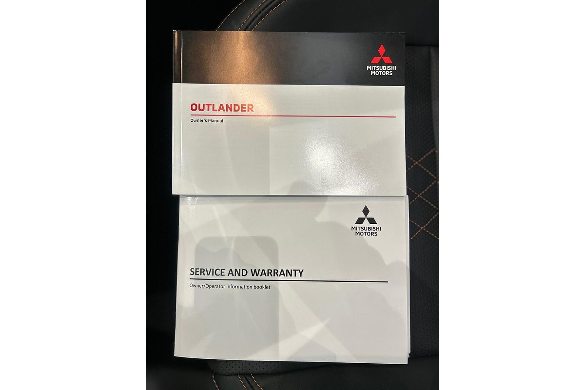 2024 Mitsubishi Outlander Exceed Tourer ZM