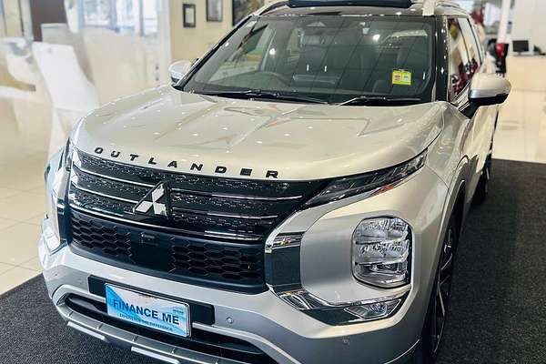 2024 Mitsubishi Outlander Exceed Tourer ZM