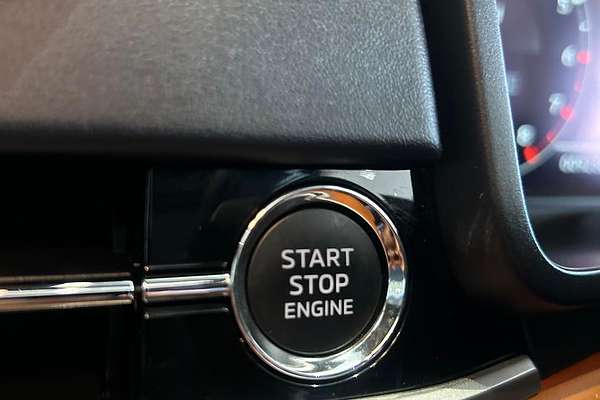 2024 Mitsubishi Outlander Exceed Tourer ZM