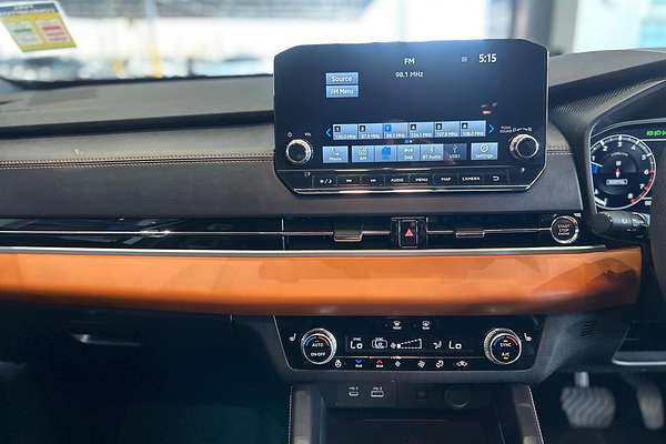 2024 Mitsubishi Outlander Exceed Tourer ZM