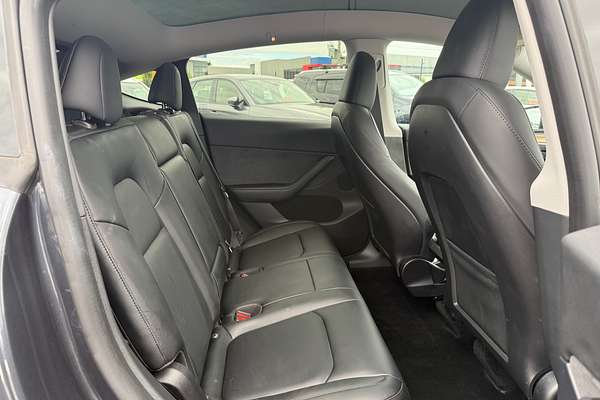 2024 Tesla Model Y REAR-WHEEL DRIVE MY24