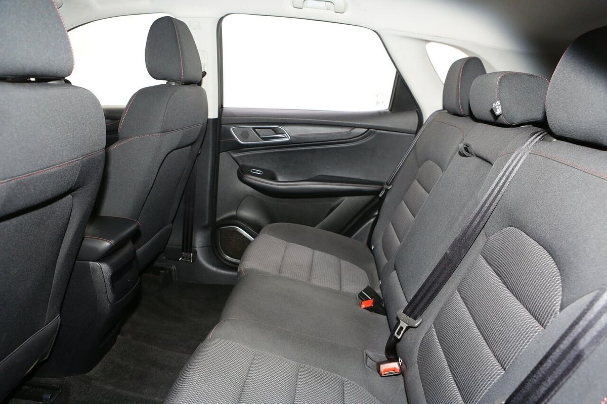 2022 MG HS Core SAS23