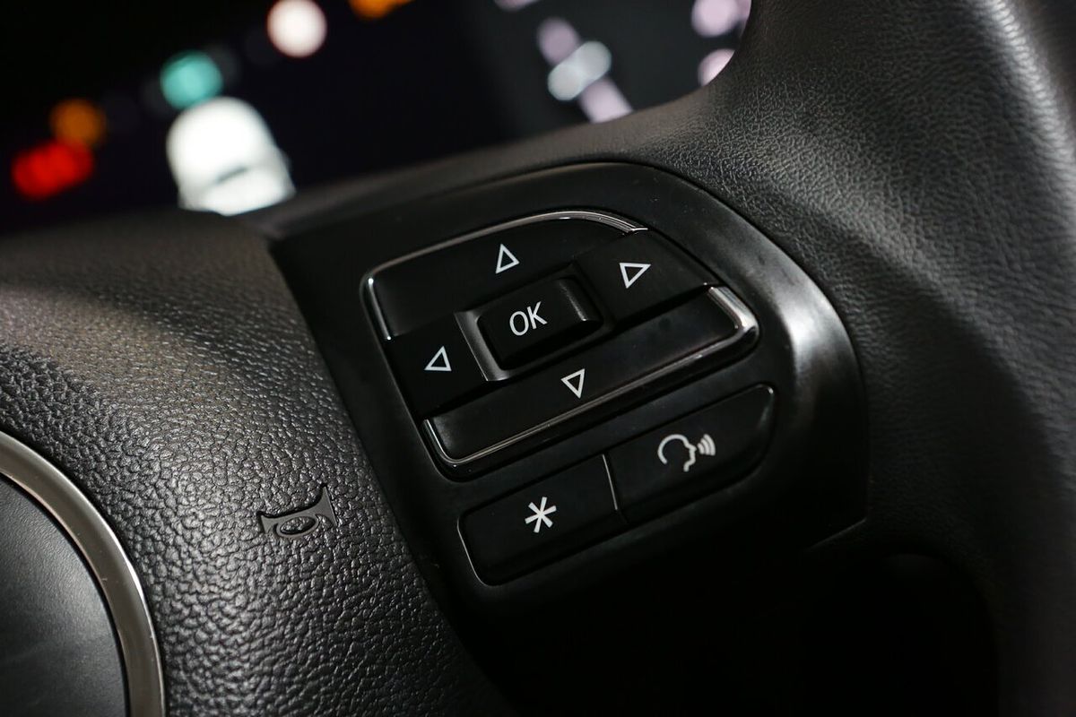 2022 MG HS Core SAS23