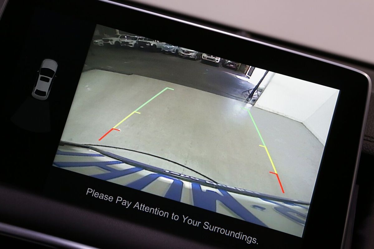 2022 MG HS Core SAS23