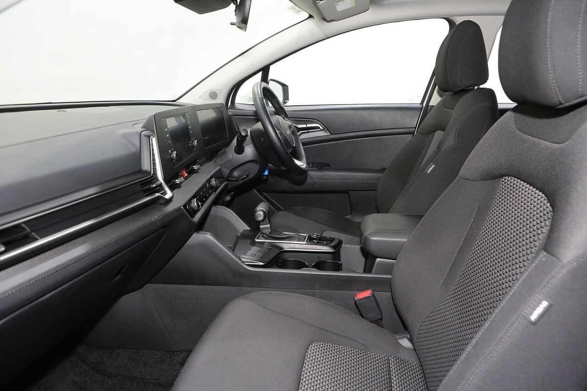 2025 Kia Sportage S NQ5