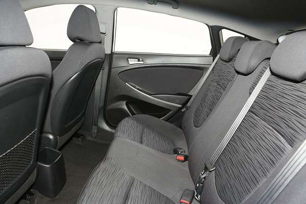 2019 Hyundai Accent Sport RB6