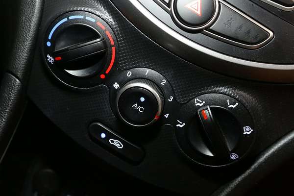 2019 Hyundai Accent Sport RB6