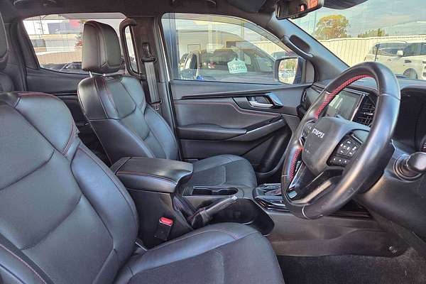 2022 Isuzu D-MAX X-TERRAIN 4X4