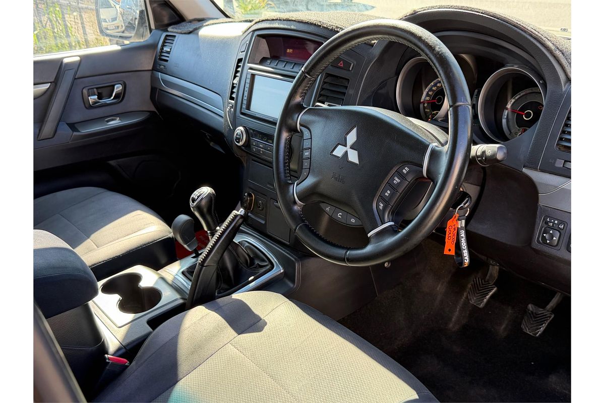 2010 Mitsubishi Pajero Activ NT