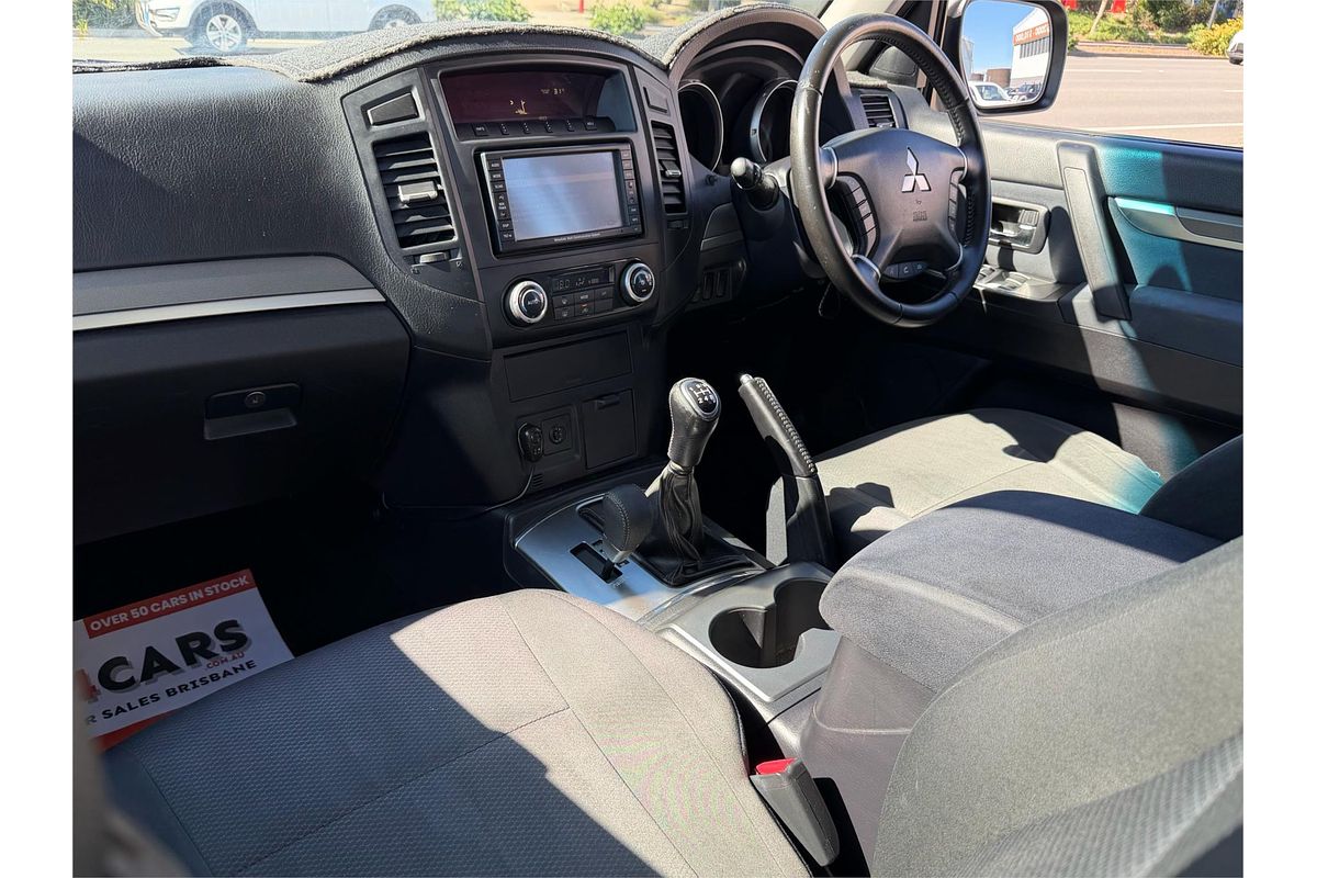 2010 Mitsubishi Pajero Activ NT