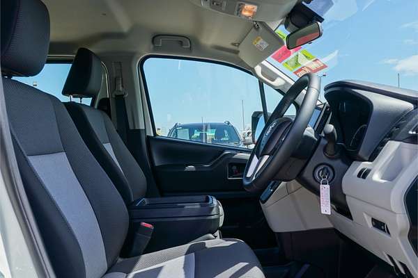 2025 Toyota Hiace GDH300R LWB