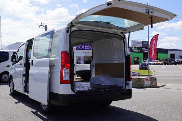 2025 Toyota Hiace GDH300R LWB