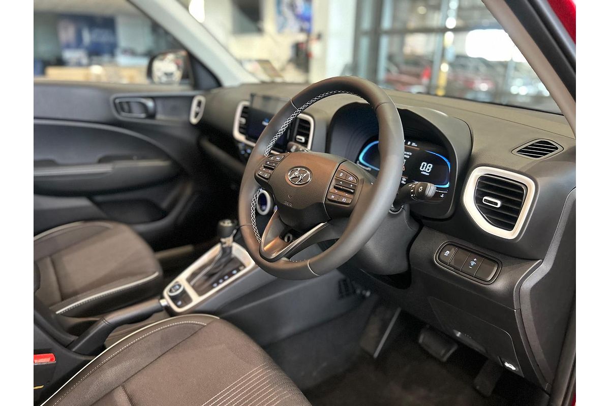 2025 Hyundai Venue Elite QX.V5