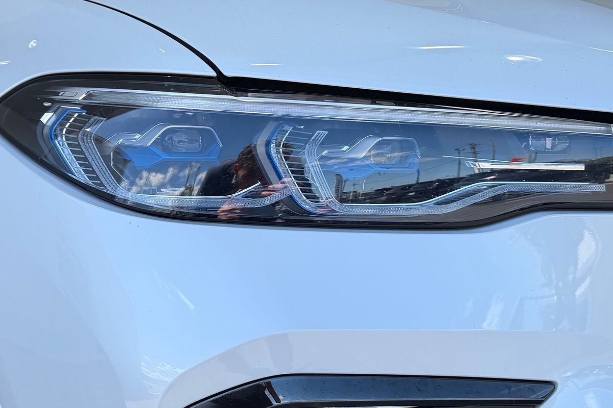 2020 BMW X7 xDrive30d M Sport Dark Shadow Edition G07