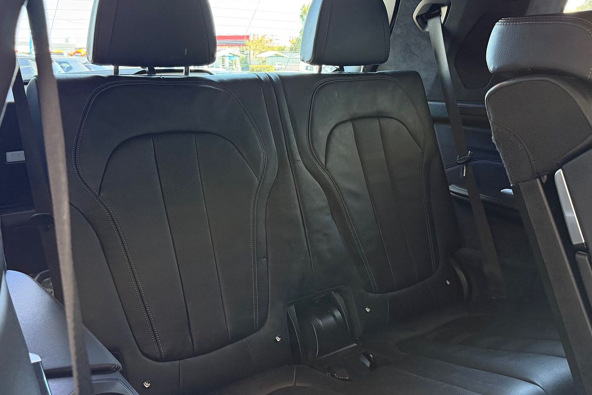 2020 BMW X7 xDrive30d M Sport Dark Shadow Edition G07