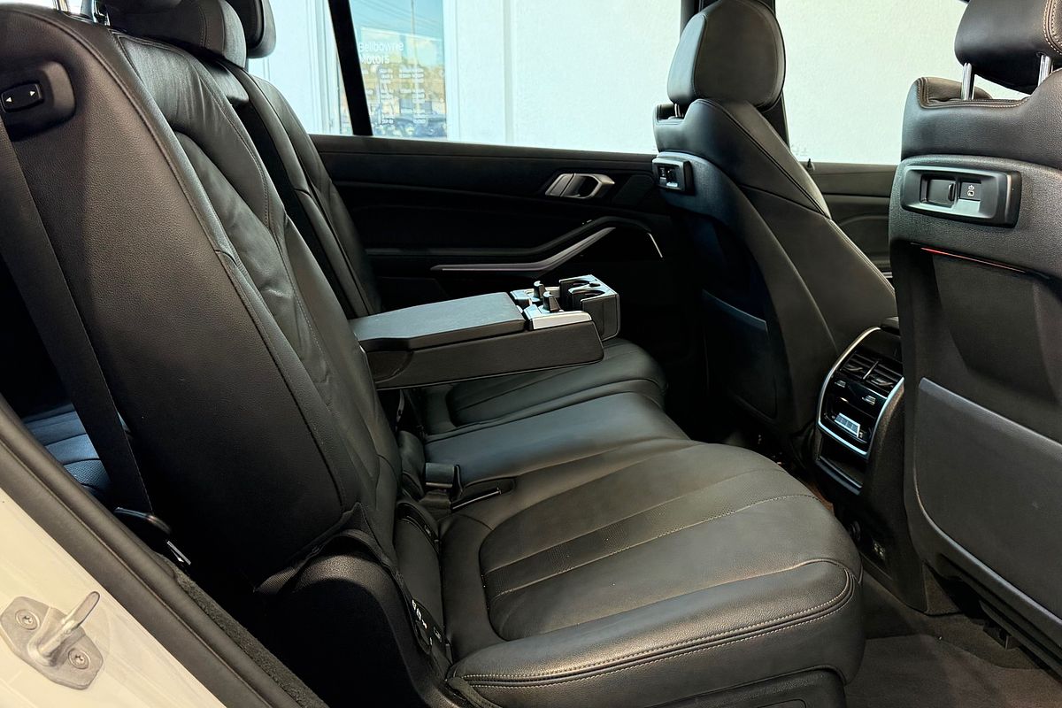 2020 BMW X7 xDrive30d M Sport Dark Shadow Edition G07