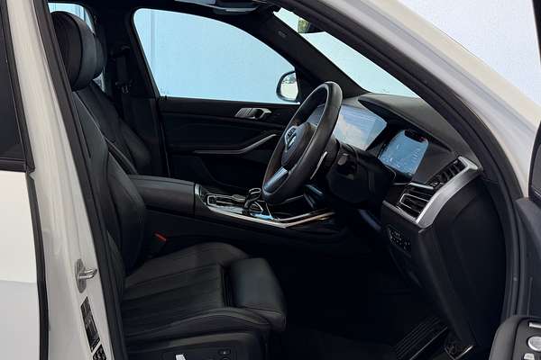 2020 BMW X7 xDrive30d M Sport Dark Shadow Edition G07